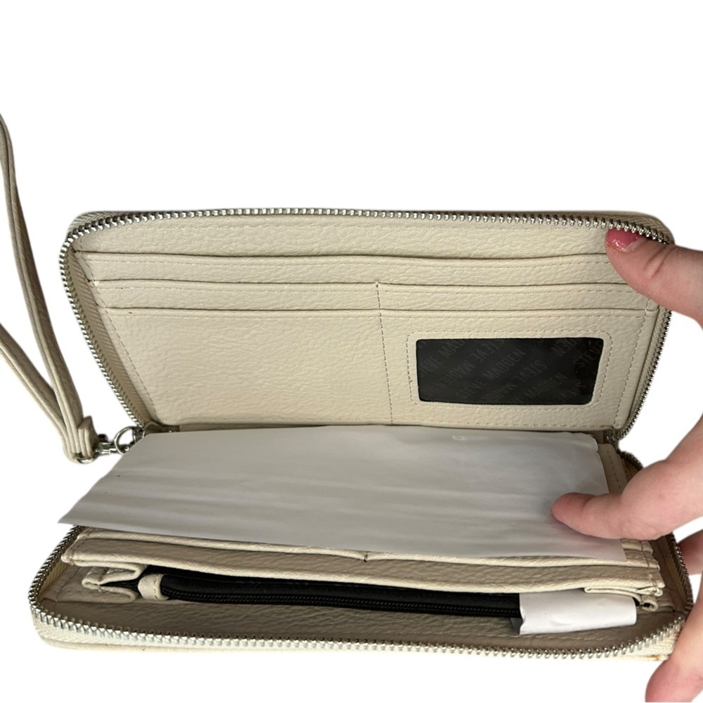 Steve Madden Cream Stamped Logo Zip Around Organizer Wristlet Wallet NWT - Picture 5 of 11